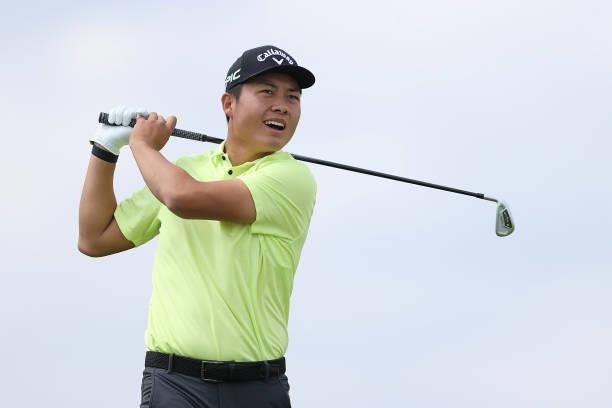 Yuxin Lin of China tees off on the 5th hole during Day One of The 149th Open at Royal St George’s Golf Club on July 15, 2021 in Sandwich, England.