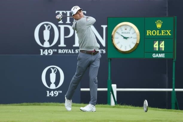 Kevin Kisner of The United States tees off on the 5th hole during Day One of The 149th Open at Royal St George’s Golf Club on July 15, 2021 in...