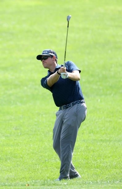Adam Schenk plays his on the first hole during the second round of the Barbasol Championship at Keene Trace Golf Club on July 16, 2021 in...