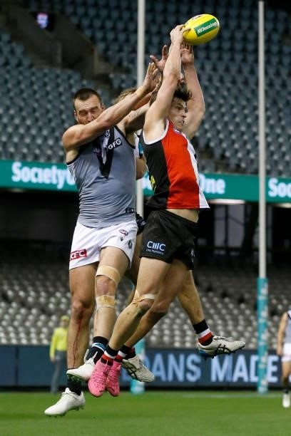 Jack Steele of the Saints attempts to mark the ball during the round 18 AFL match between St Kilda Saints and Port Adelaide Power at Marvel Stadium...