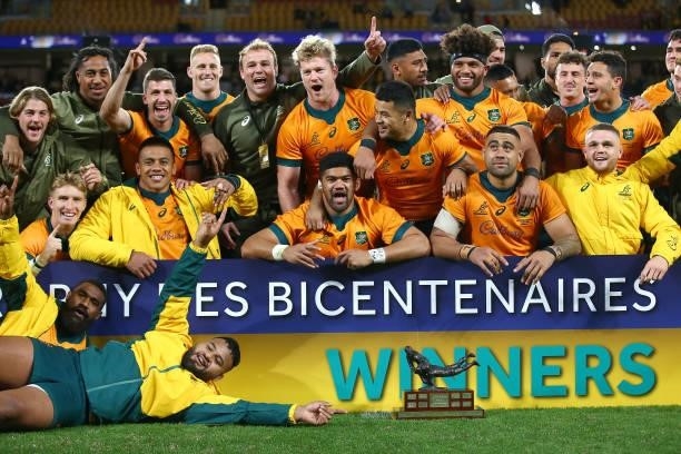 The Wallabies celebrate winning the International Test Match between the Australian Wallabies and France at Suncorp Stadium on July 17, 2021 in...
