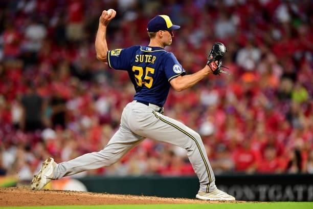 Brent Suter of the Milwaukee Brewers pitches during a game between the Milwaukee Brewers and Cincinnati Reds at Great American Ball Park on July 16,...