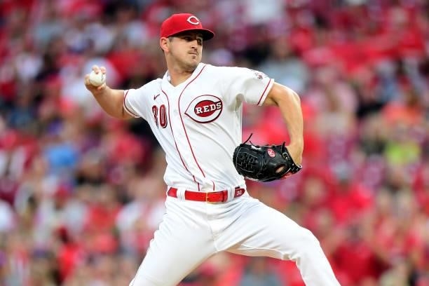Tyler Mahle of the Cincinnati Reds pitches during a game between the Milwaukee Brewers and Cincinnati Reds at Great American Ball Park on July 16,...