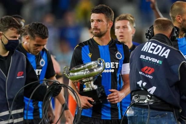 Brandon Mechele of Club Brugge and Bas Dost of Club Brugge with the trophy for winning the Belgian Super Cup during the Pro League Supercup match...