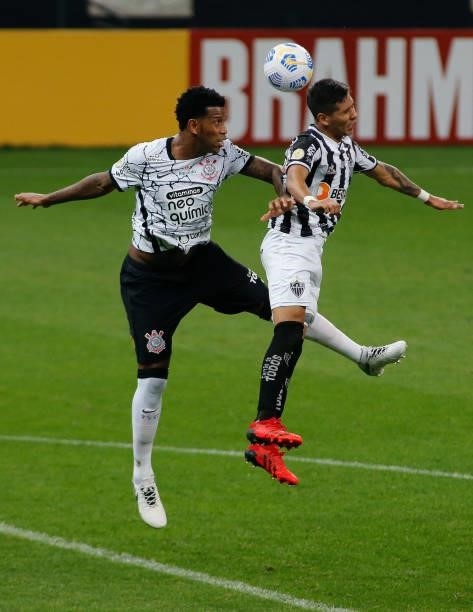Gil of Corinthians fight for the ball against Zaracho of Atletico Mineiro during a match between Corinthians and Atletico Mineiro as part of...