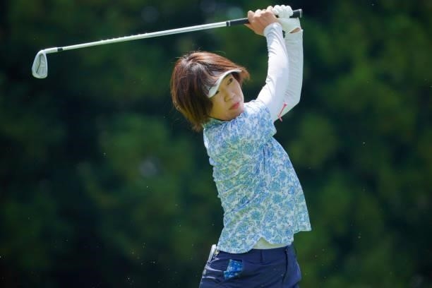 Shiho Oyama of Japan hits her tee shot on the 5th hole during third round of the GMO Internet Ladies Samantha Thavasa Global Cup at Eagle Point Golf...