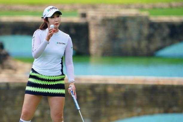 Seonwoo Bae of South Korea acknowledges fans on the 5th green during third round of the GMO Internet Ladies Samantha Thavasa Global Cup at Eagle...