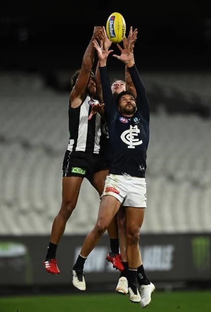 Sam Petrevski-Seton of the Blues marks during the round 18 AFL match between Collingwood Magpies and Carlton Blues at Melbourne Cricket Ground on...