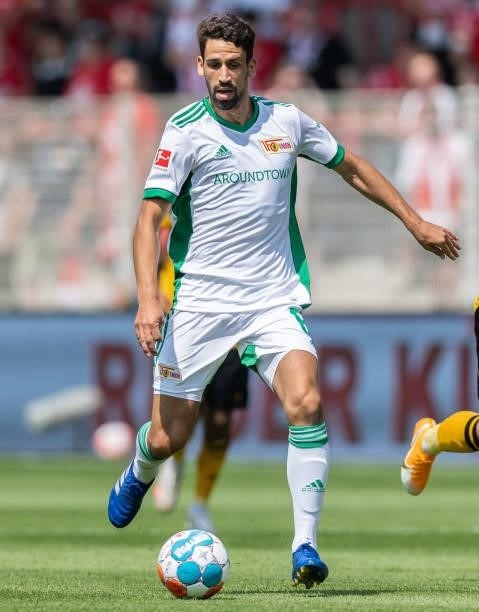 Rani Khedira of 1.FC Union Berlin runs with the ball during the Pre-Season friendly match between 1. FC Union Berlin and Dynamo Dresden at Stadion An...