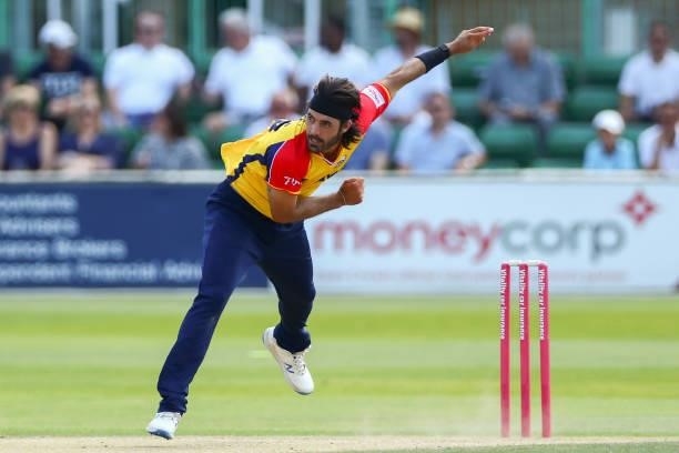 Shane Snater of Essex Eagles bowls during the Vitality T20 Blast match between Essex Eagles and Middlesex at Cloudfm County Ground on July 18, 2021...