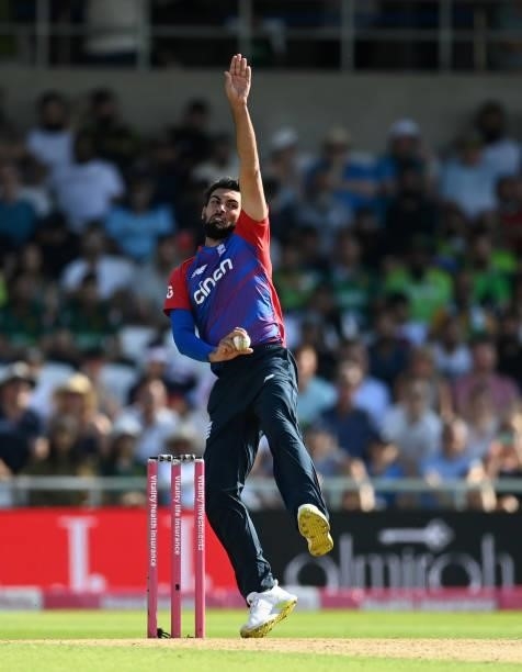 Saqib Mahmood of England bowls during the Second Vitality International T20 match between England and Pakistan at Emerald Headingley Stadium on July...