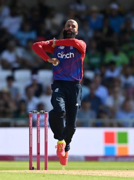 Moeen Ali of England bowls during the Second Vitality International T20 match between England and Pakistan at Emerald Headingley Stadium on July 18,...