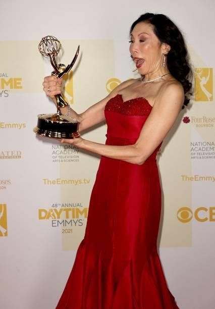 Jodi Long poses with the award for Outstanding Performance by a Supporting Actress in a Daytime Fiction Program for "Dash & Lily