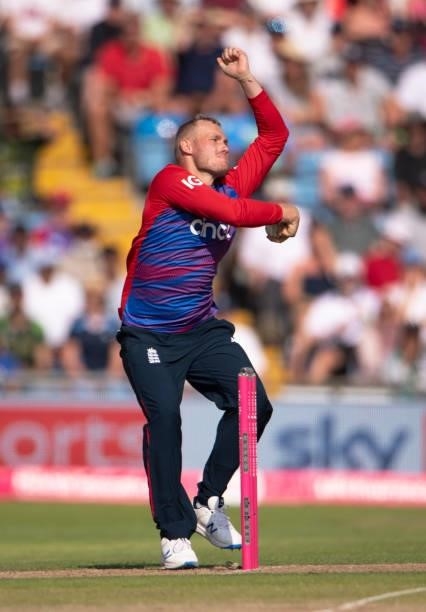 Matt Parkinson of England bowling during the 2nd T20I between England and Pakistan at Emerald Headingley Stadium on July 18, 2021 in Leeds, England.