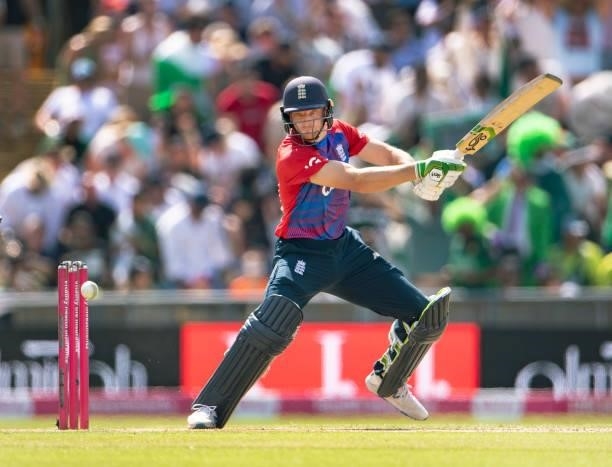 Jos Buttler of England batting during the 2nd T20I between England and Pakistan at Emerald Headingley Stadium on July 18, 2021 in Leeds, England.
