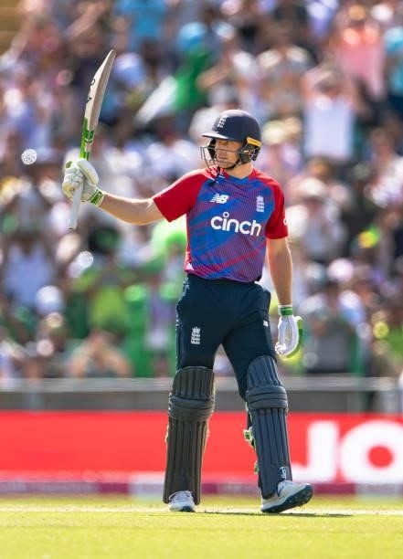 Jos Buttler of England acknowledges the applause after reacing fifty during the 2nd T20I between England and Pakistan at Emerald Headingley Stadium...