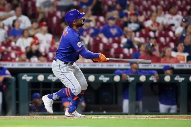 Kevin Pillar of the New York Mets hits a home run in the eleventh inning against the Cincinnati Reds at Great American Ball Park on July 19, 2021 in...