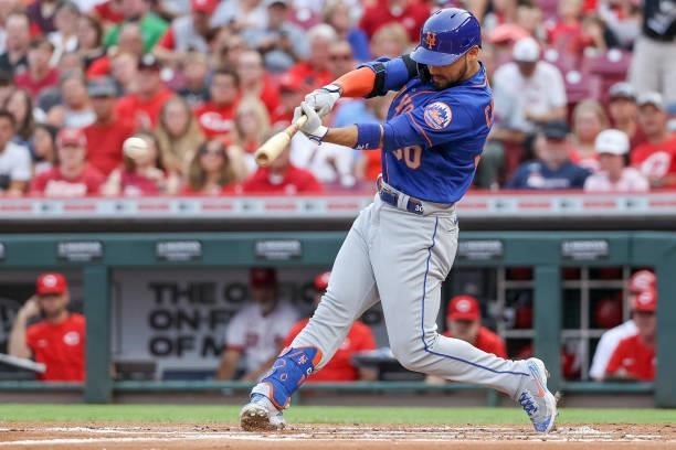 Michael Conforto of the New York Mets lines into a double play in the first inning against the Cincinnati Reds at Great American Ball Park on July...