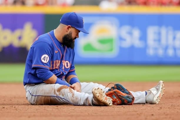Luis Guillorme of the New York Mets reacts after committing an error in the second inning against the Cincinnati Reds at Great American Ball Park on...