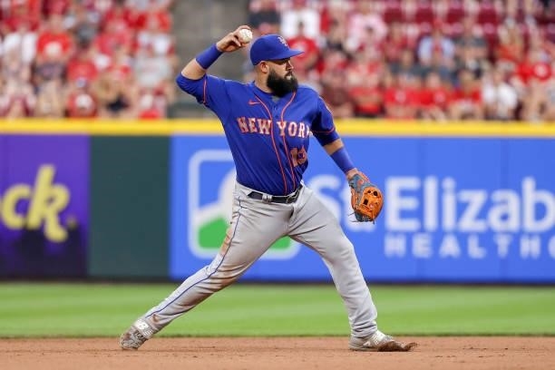 Luis Guillorme of the New York Mets throws to first base in the fourth inning against the Cincinnati Reds at Great American Ball Park on July 19,...