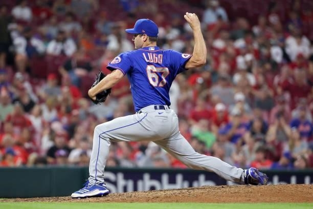 Seth Lugo of the New York Mets pitches in the seventh inning against the Cincinnati Reds at Great American Ball Park on July 19, 2021 in Cincinnati,...