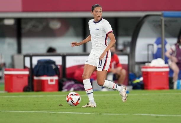 Christen Press of the United States looking for an open man during a game between Sweden and USWNT at Tokyo Stadium on July 21, 2021 in Tokyo, Japan.