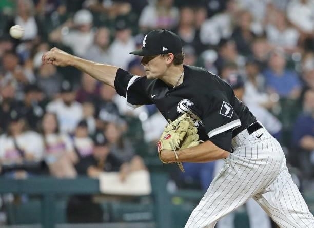 Codi Heuer of the Chicago White Sox pitches the 6th inning against the Minnesota Twins at Guaranteed Rate Field on July 21, 2021 in Chicago, Illinois.
