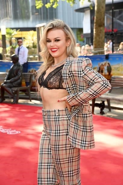 Tallia Storm attends the "Off The Rails