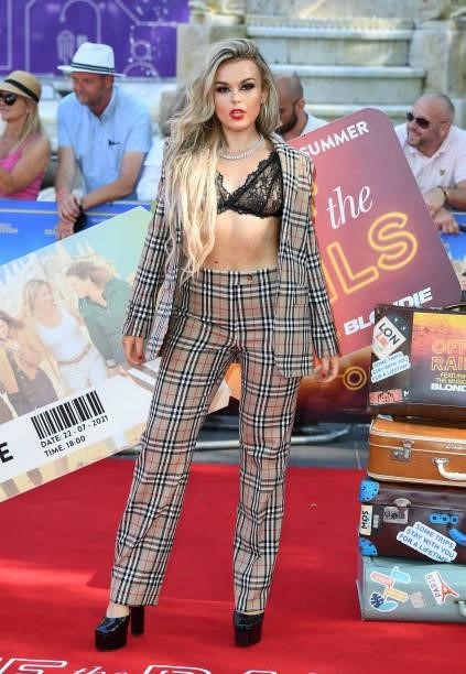 Tallia Storm attends the "Off The Rails