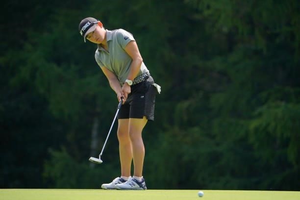 Akie Iwai of Japan attempts a putt on the 4th green during the second round of Daito Kentaku eHeyanet Ladies at Takino Country Club on July 23, 2021...