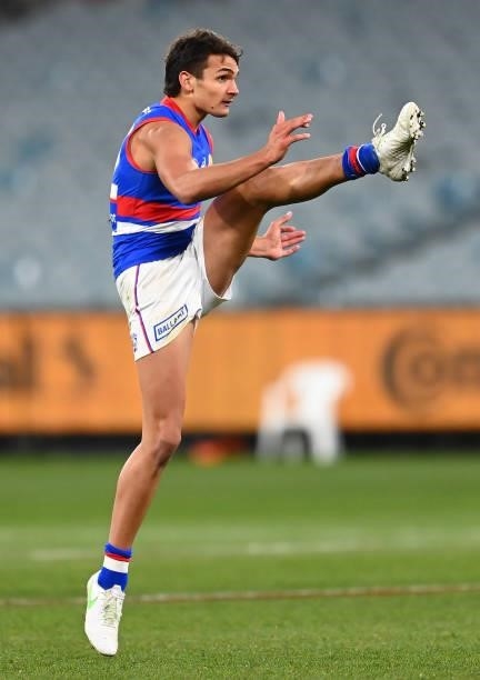 Jamarra Ugle-Hagan of the Bulldogs kicks for goal during the round 20 AFL match between Melbourne Demons and Western Bulldogs at Melbourne Cricket...