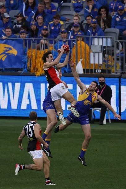 Max King of the Saints marks the ball during the round 19 AFL match between West Coast Eagles and St Kilda Saints at Optus Stadium on July 24, 2021...