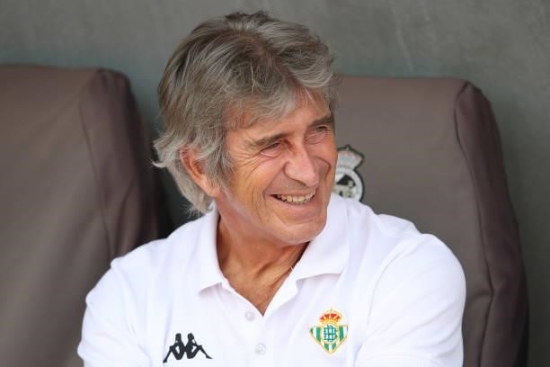 Manuel Pellegrini, Head Coach of Real Betis reacts prior to the Pre-Season Friendly match between Real Betis and Wolverhampton Wanderers at Estadio...