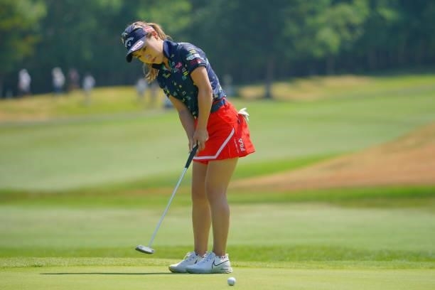 Ayako Kimura of Japan attempts a putt on the 8th green during the final round of Daito Kentaku eHeyanet Ladies at Takino Country Club on July 25,...