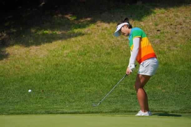 Mi-jeong Jeon of South Korea chips onto the 16th green during the final round of Daito Kentaku eHeyanet Ladies at Takino Country Club on July 25,...