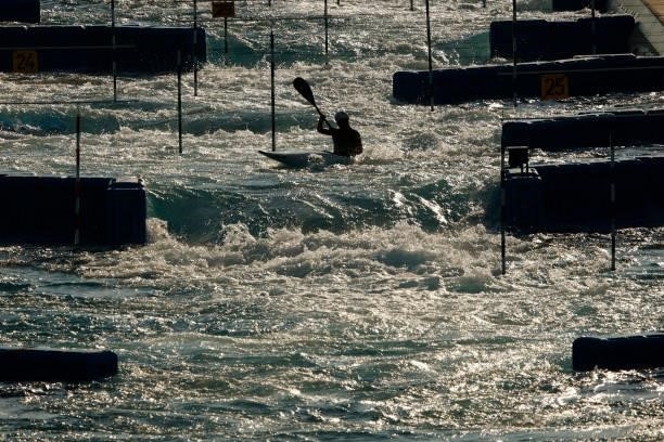 Jessica Fox of Team Australia competes in the Women's Kayak Slalom Heats 2nd Run on day two of the Tokyo 2020 Olympic Games at Kasai Canoe Slalom...