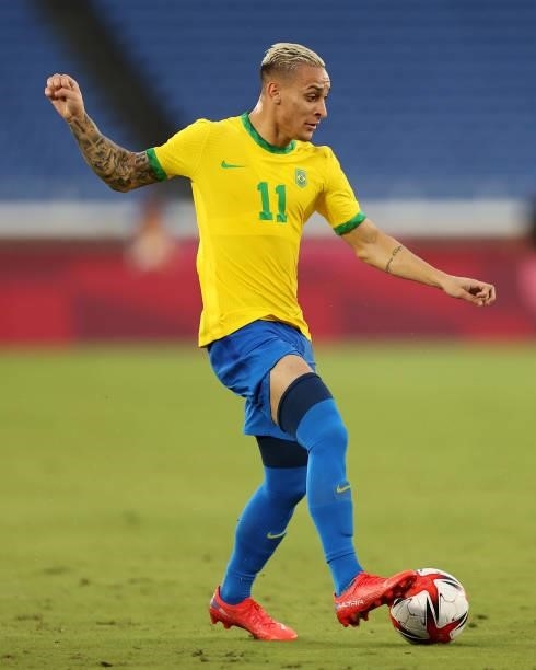 Antony of Team Brazil runs with the ball during the Men's First Round Group D match between Brazil and Cote d'Ivoire on day two of the Tokyo 2020...
