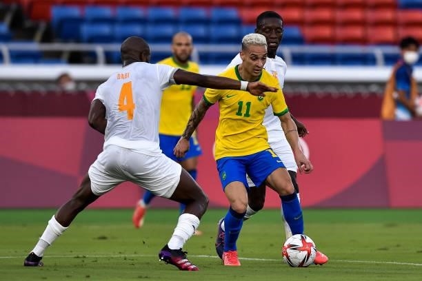 Kouadio-Yves Dabila of Ivory Coast and Antony of Brazil during the Tokyo 2020 Olympic Mens Football Tournament match between Brazil and Ivory Coast...
