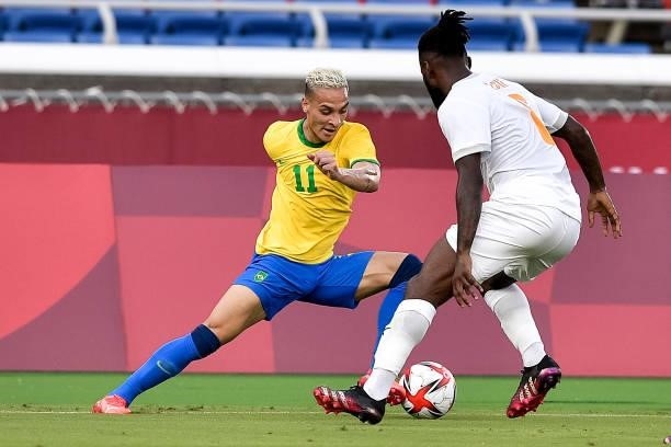 Antony of Brazil and Franck Kessie of Ivory Coast during the Tokyo 2020 Olympic Mens Football Tournament match between Brazil and Ivory Coast at...