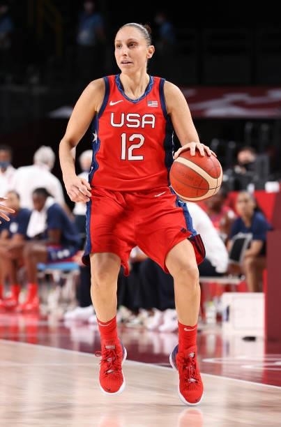 Diana Taurasi of Team United States brings the ball up court against Nigeria during the second half of a Women's Preliminary Round Group B game on...