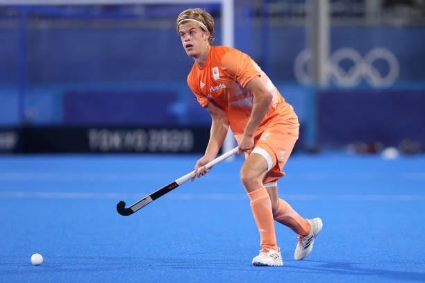 Justen Blok of Team Netherlands looks to pass the ball during the Men's Preliminary Pool B match between Netherlands and Canada on day four of the...