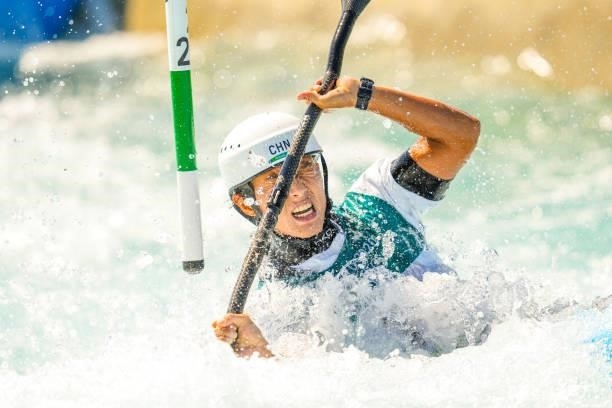 Tong Li of Team China competes on Women's Kayak Semi-final during the Tokyo 2020 Olympic Games at the Kasai Canoe Slalom Centre on July 27, 2021 in...