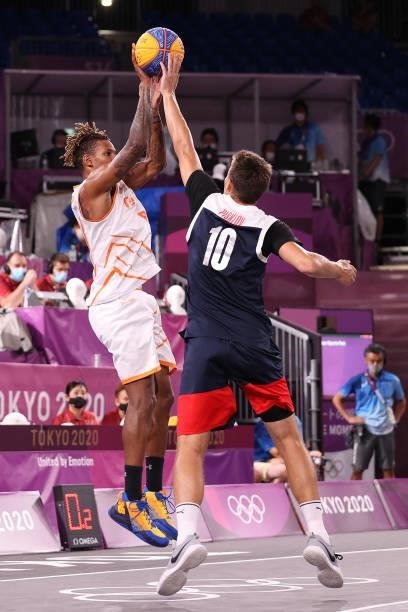 Jessey Voorn of Team Netherlands shoots in the 3x3 Basketball competition on day four of the Tokyo 2020 Olympic Games at Aomi Urban Sports Park on...
