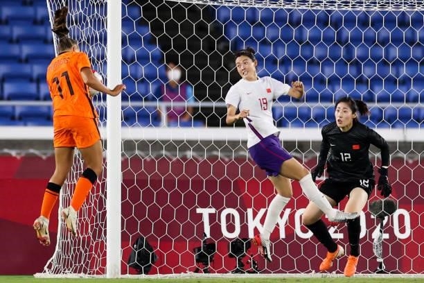 Martens Lieke of Netherland scores a goal by head shots in the Women's First Round match during the Tokyo 2020 Olympic Games between Netherland and...