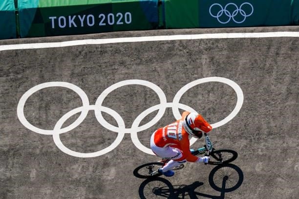 Laura Smulders of the Netherlands leading competing on Quarterfinals during the Tokyo 2020 Olympic Games at the Aomi Urban Sports Park on July 29,...