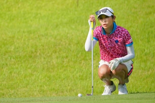 Kumiko Kameda of Japan lines up on the 16th green during the first round of Rakuten Super Ladies at Tokyu Grand Oak Golf Club on July 29, 2021 in...
