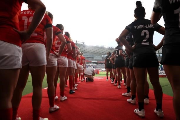 Team New Zealand and Team Great Britain prepare to take the field for the Women’s pool A match between Team New Zealand and Team Great Britain during...