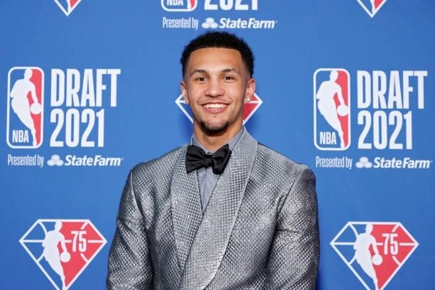 Jalen Suggs poses for photos on the red carpet during the 2021 NBA Draft at the Barclays Center on July 29, 2021 in New York City.
