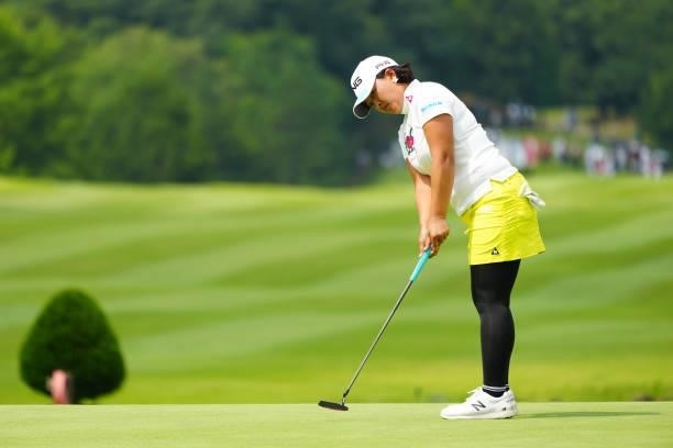 Ai Suzuki of Japan attempts a putt on the 18th green during the second round of Rakuten Super Ladies at Tokyu Grand Oak Golf Club on July 30, 2021 in...