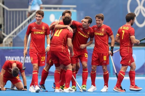 Team Spain celebrates the tying goal during the Men's Preliminary Pool A match between Australia and Spain on day seven of the Tokyo 2020 Olympic...